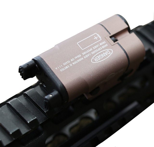 XC2 Ultra Compact Pistol Flashlight LED White Light 200 Lunmens